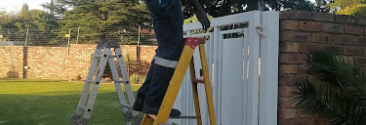 Cyclone electric fencing installation