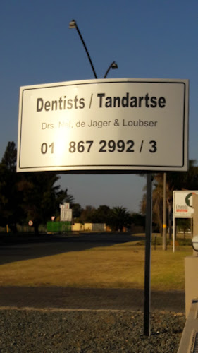 Dental clinic32 Rae Frankel St