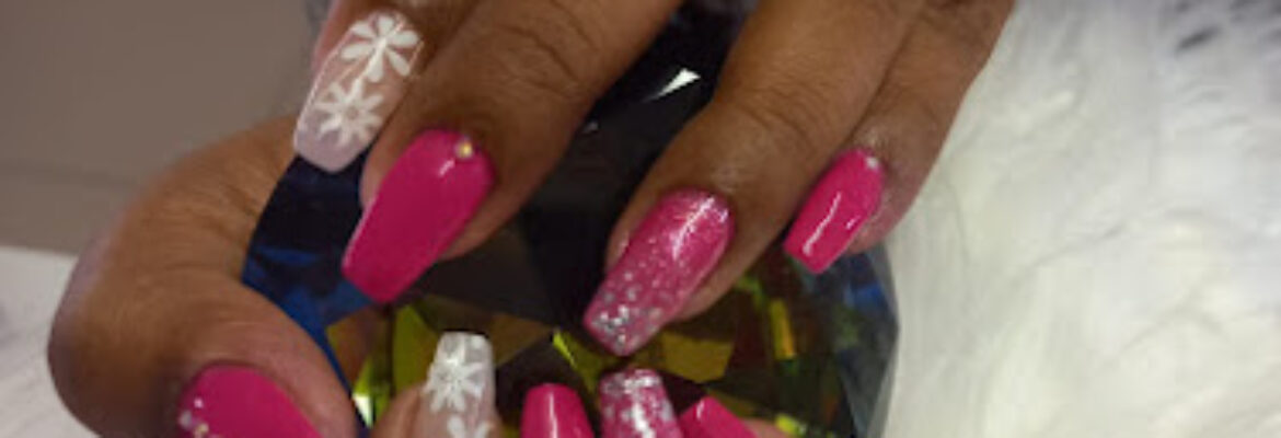 Noni Nails