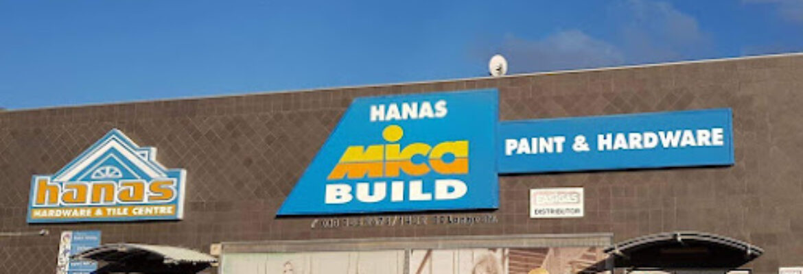 Hanas Mica Build Paint and Hardware